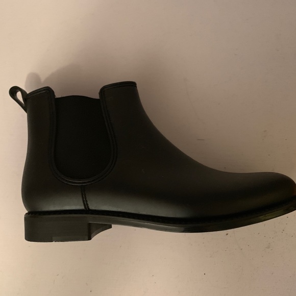 Henry Ferrera Shoes - Henry Ferrera short black rain boots